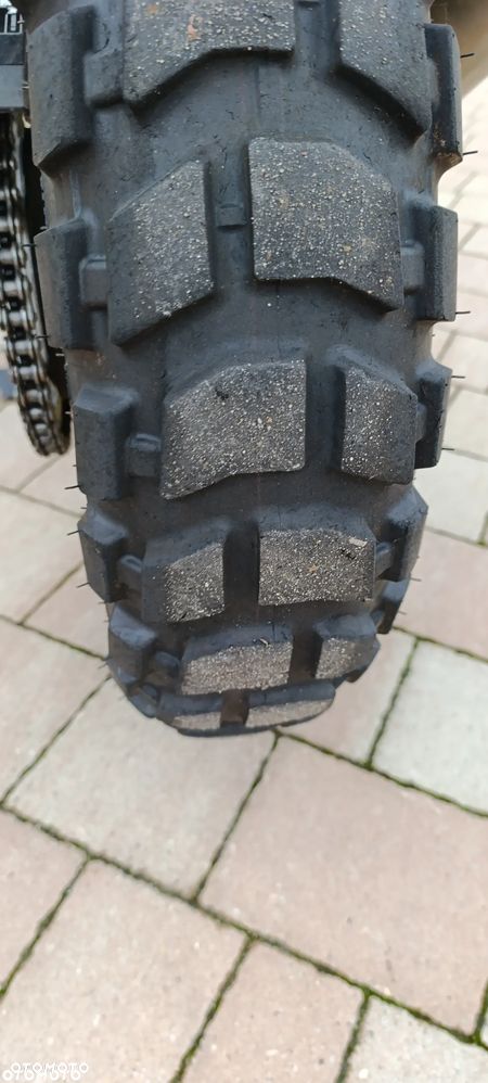 Suzuki V-STROM - 32
