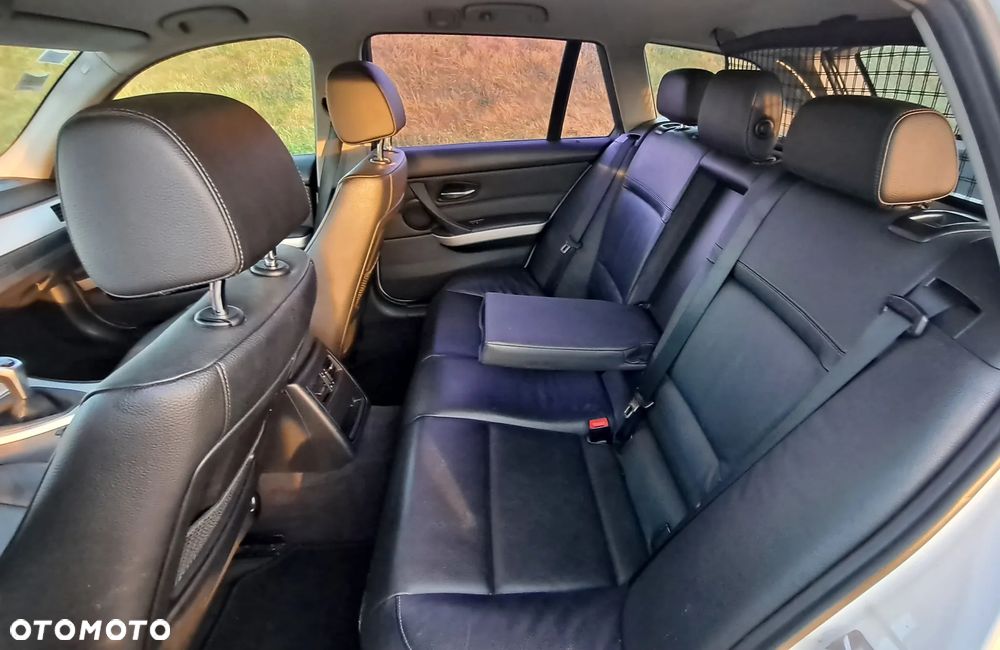 BMW Seria 3 320d DPF Blue Performance Edition Fleet - 8