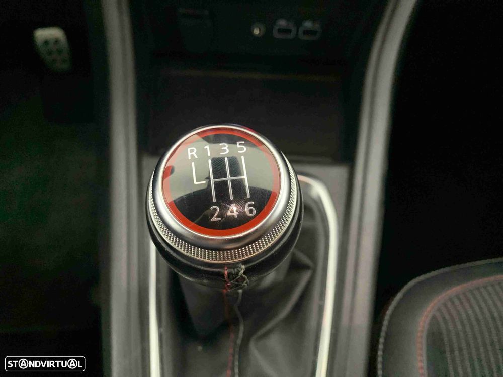 Renault Captur 1.0 TCe RS Line - 10