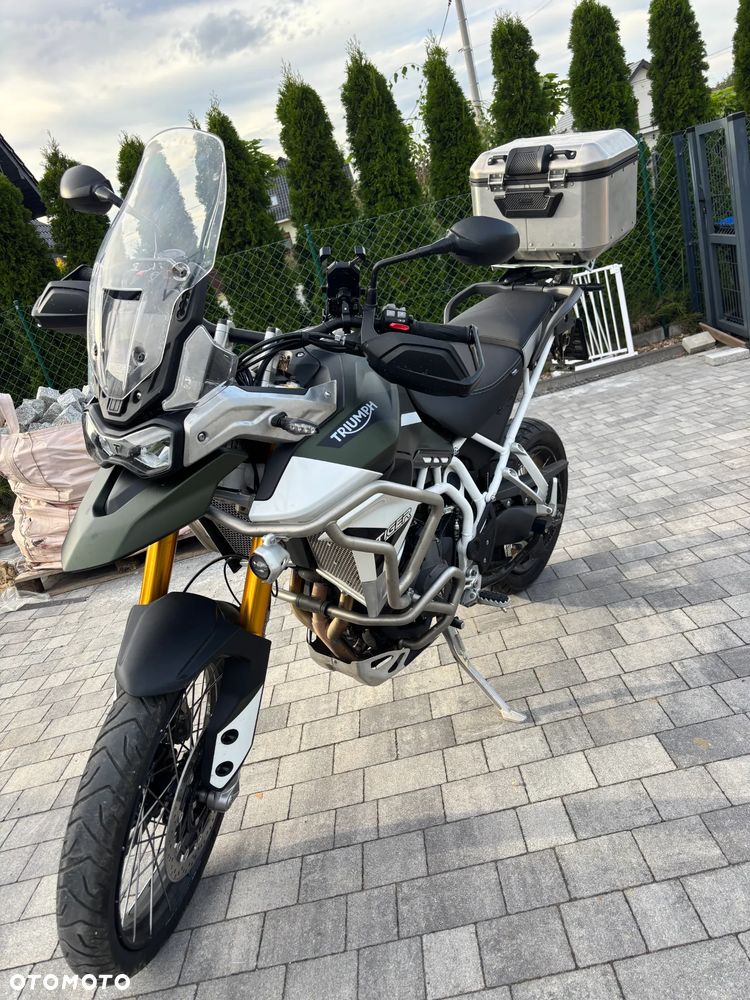 Triumph Tiger - 1