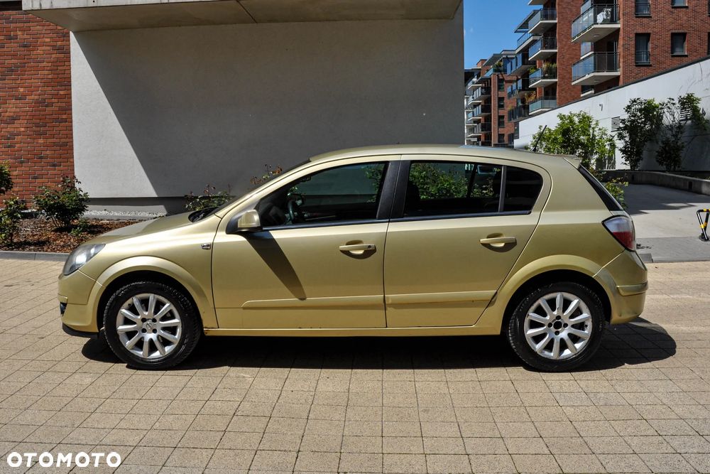 Opel Astra - 2