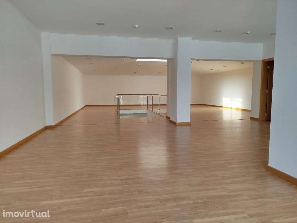 Loja para arrendar em São Domingos de Rana - Cascais - Grande imagem: 3/12