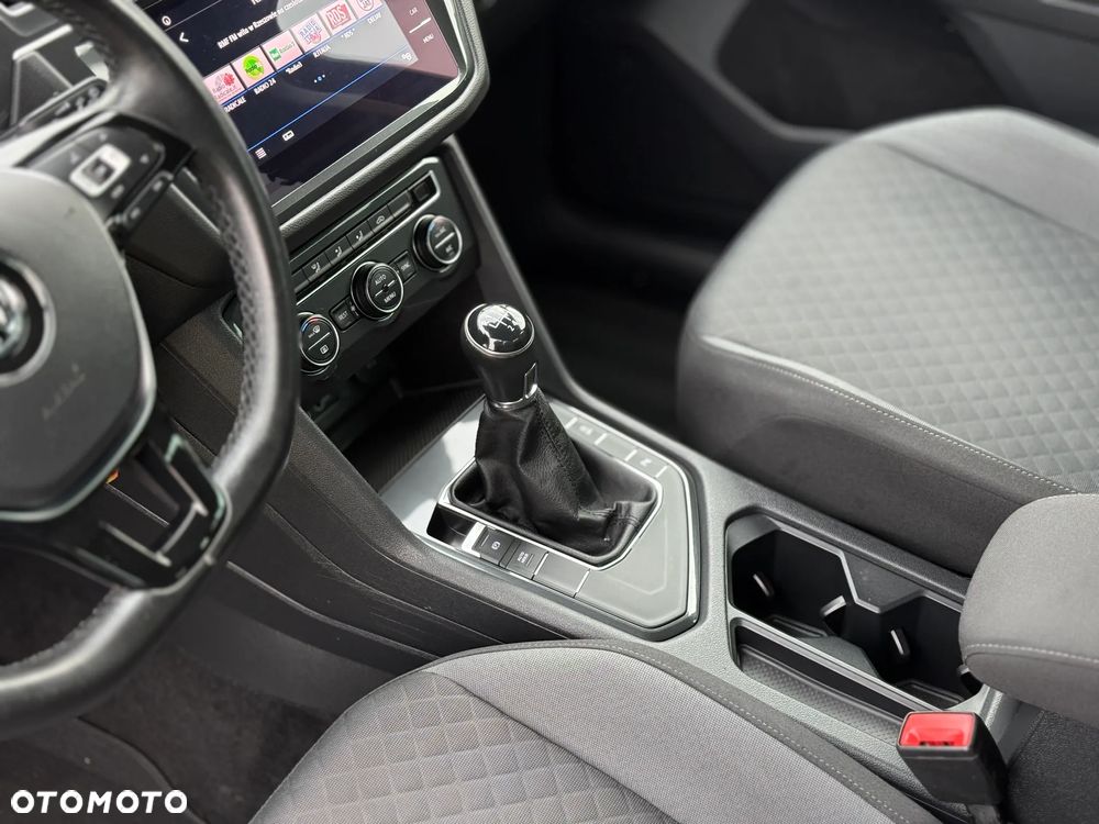 Volkswagen Tiguan 1.6 TDI SCR Comfortline - 17