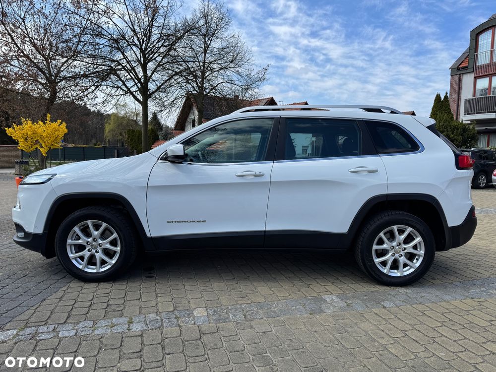 Jeep Cherokee - 5