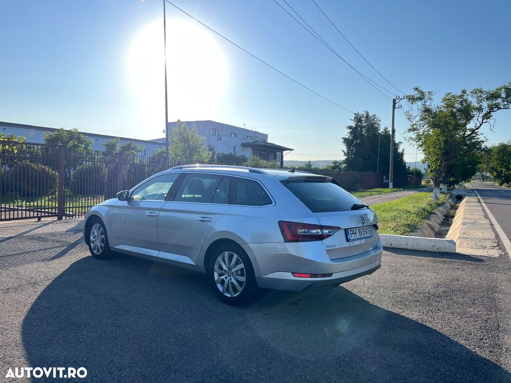 Skoda Superb 2.0 TDI DSG Style - 7
