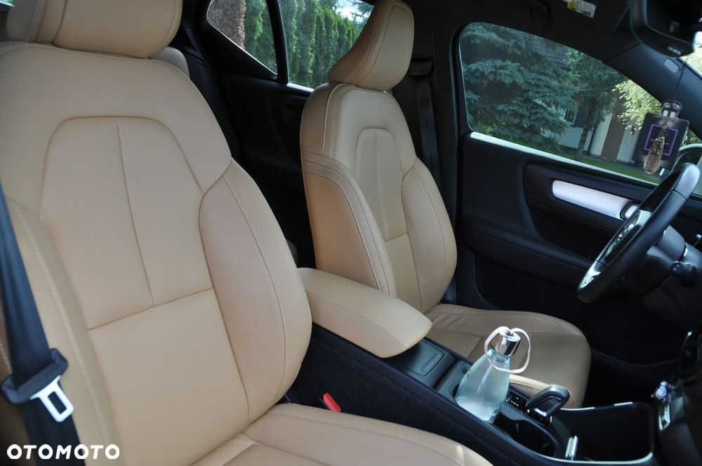 Volvo XC 40 B5 B AWD Geartronic Inscription - 24