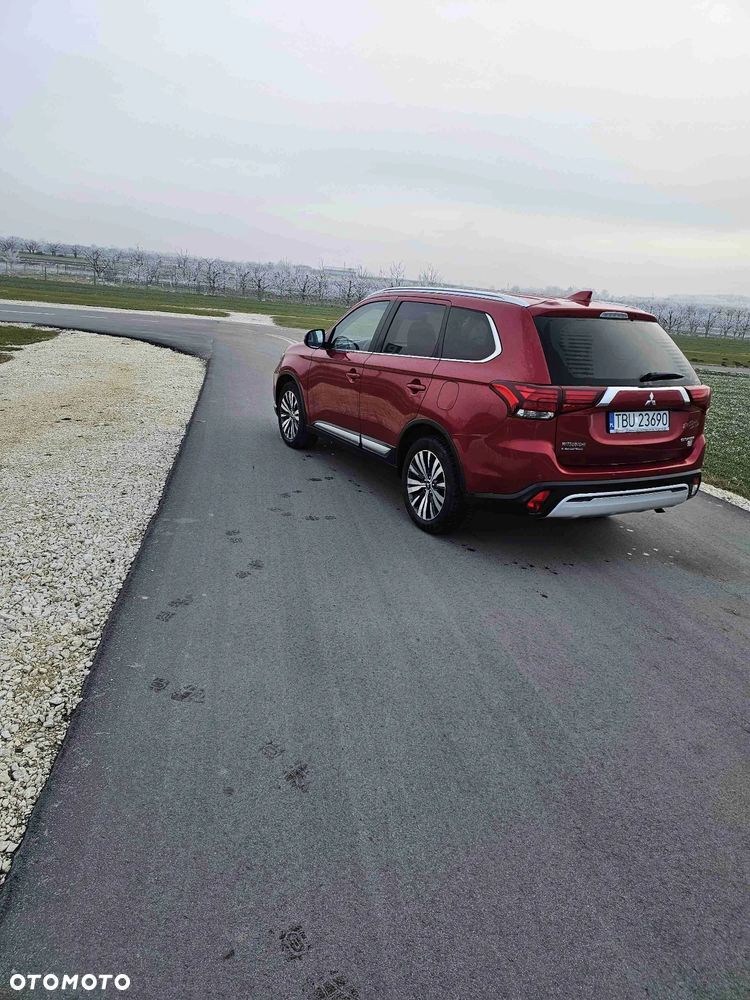 Mitsubishi Outlander 2.0 Intense + 4WD CVT - 3