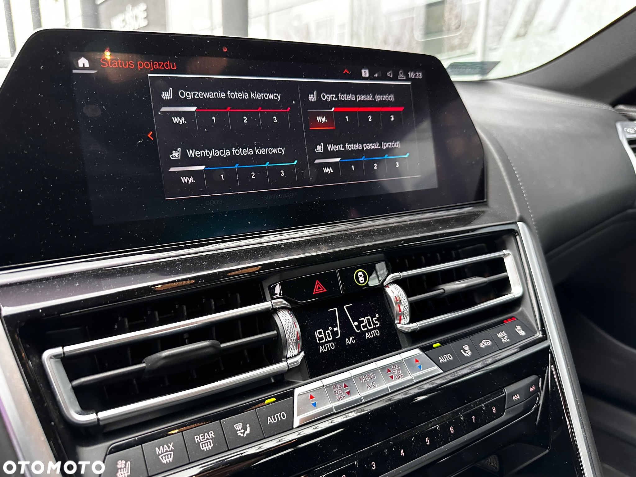 BMW Seria 8 M850i xDrive - 38