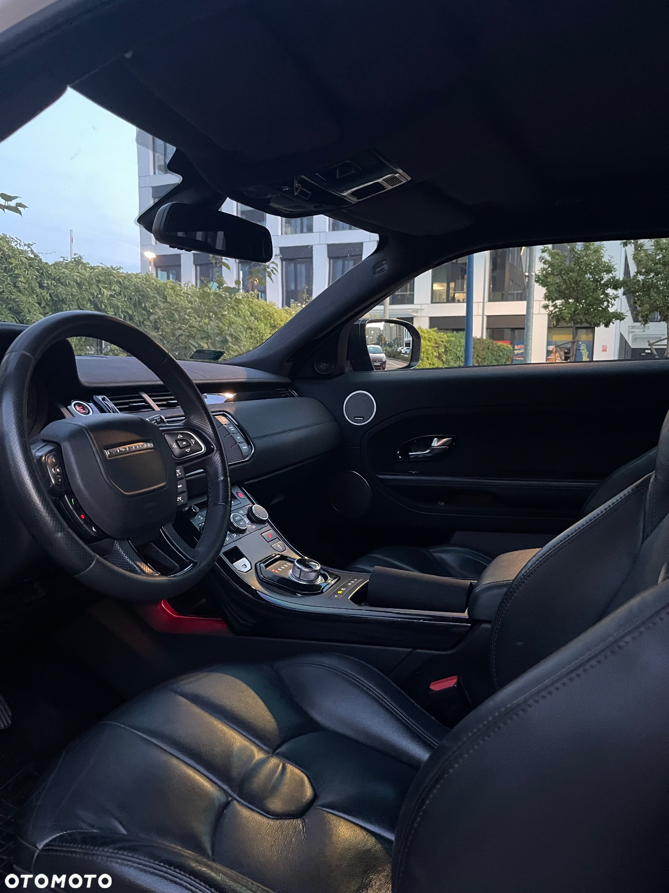 Land Rover Range Rover Evoque - 14