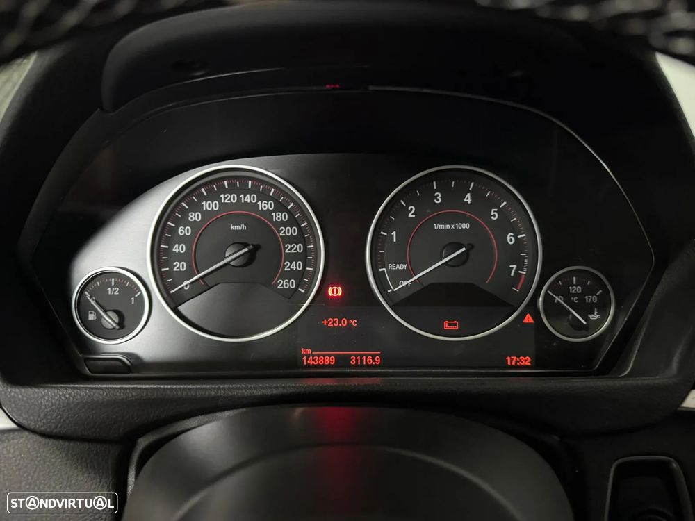 BMW 330 - 15