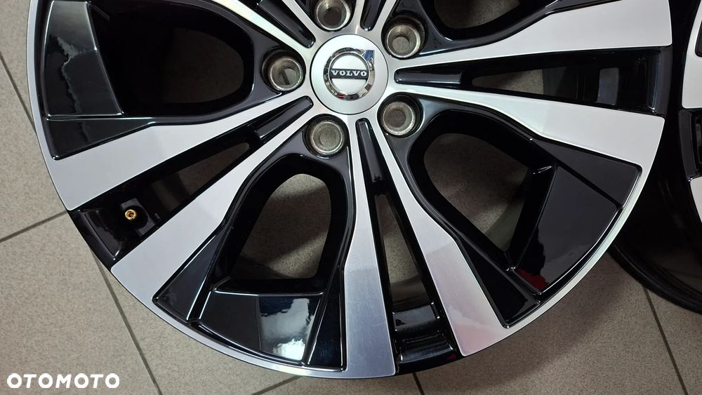 Felgi Aluminiowe 18 Volvo XC 60 V90 Cross Country 5x108 ET 50.5 - 3