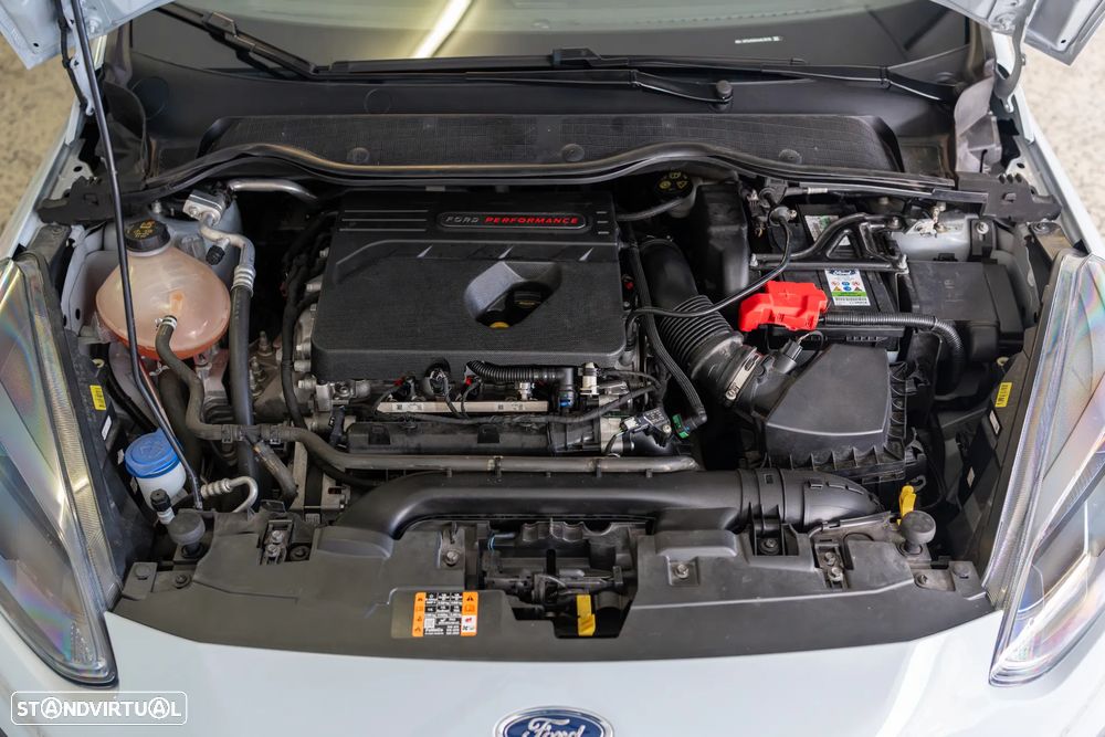 Ford Fiesta 1.5 EcoBoost ST - 43