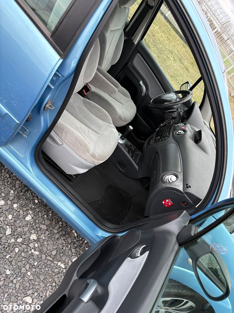 Citroën C3 1.4 16V Senso Drive Exclusive - 16