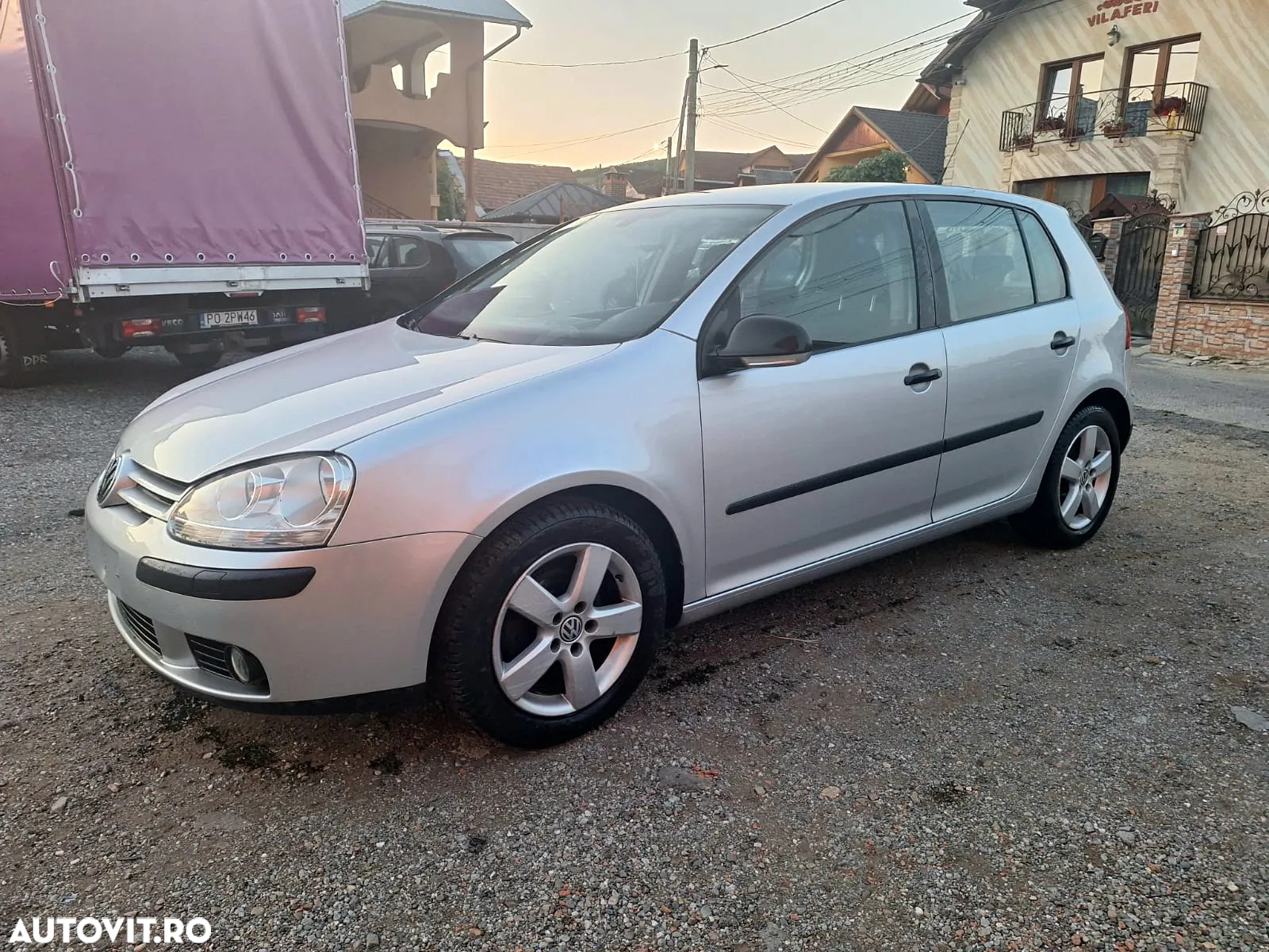 Volkswagen Golf 1.9 TDI Comfortline DPF - 9