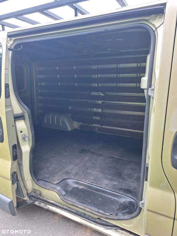 Opel Vivaro - 30