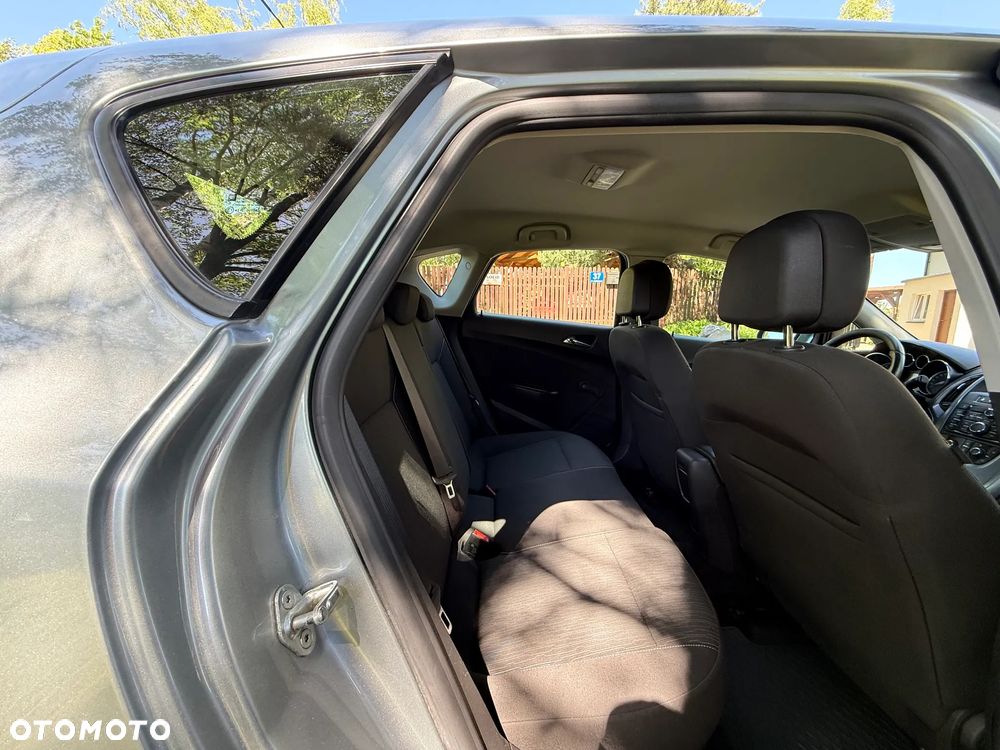 Opel Astra 1.4 Turbo - 28