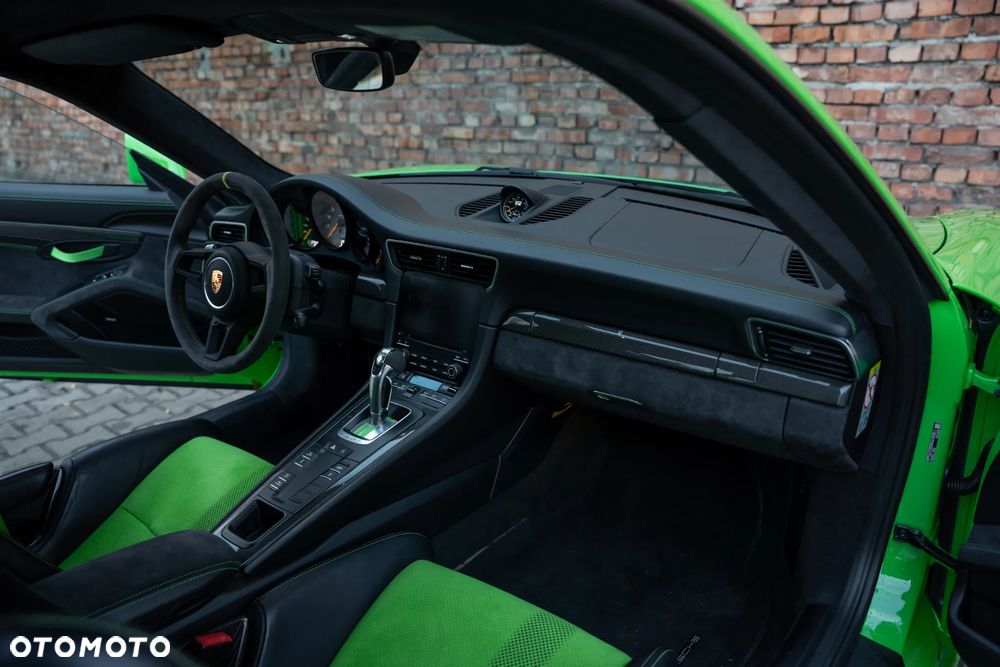 Porsche 911 - 9