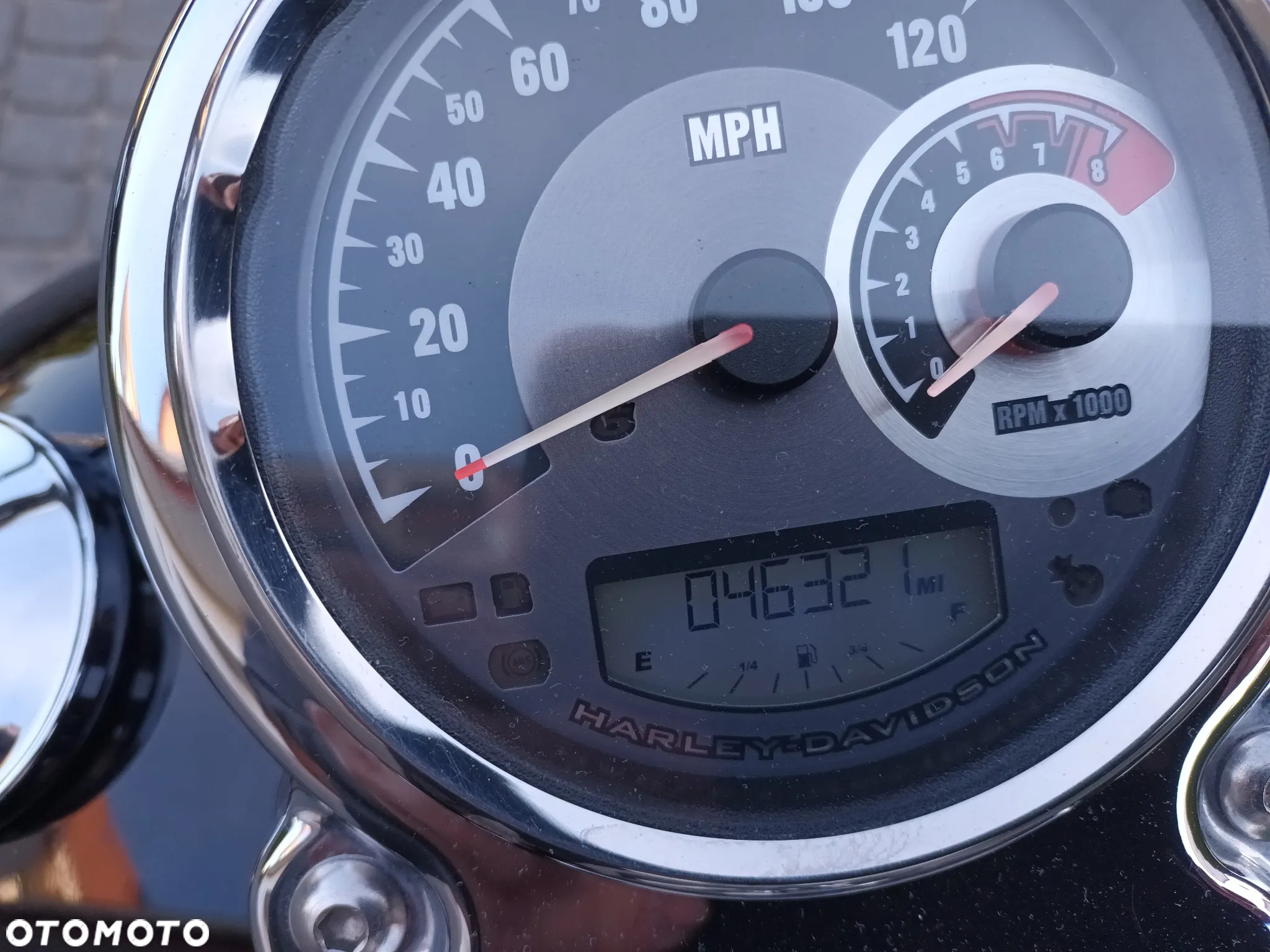 Harley-Davidson Dyna Fat Bob - 11