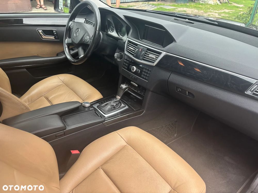 Mercedes-Benz Klasa E - 3