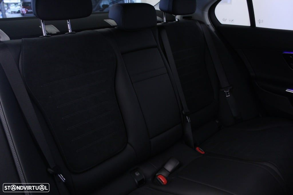 Mercedes-Benz C 300 e AMG Line - 15