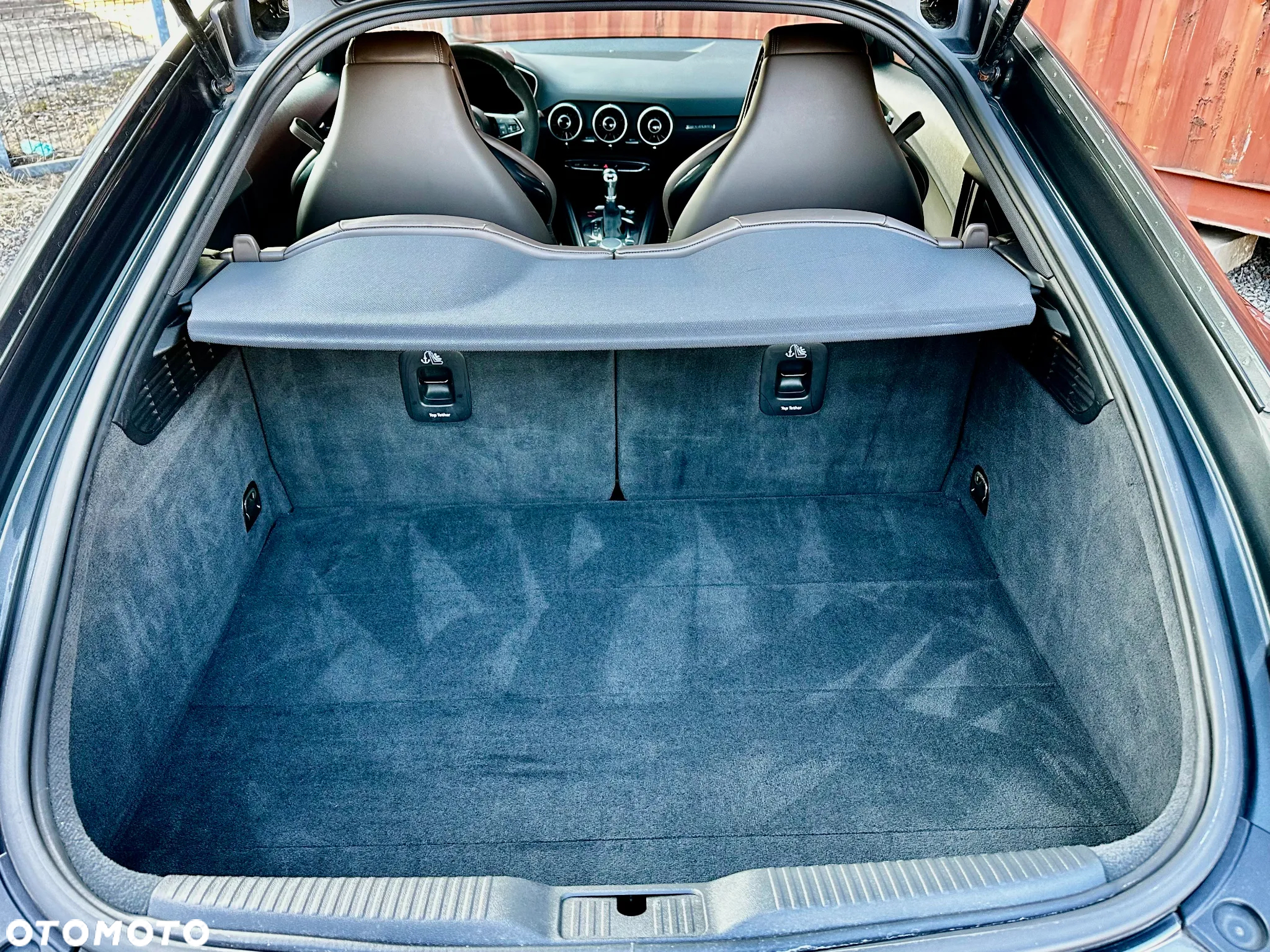 Audi TT S Coupé - 13