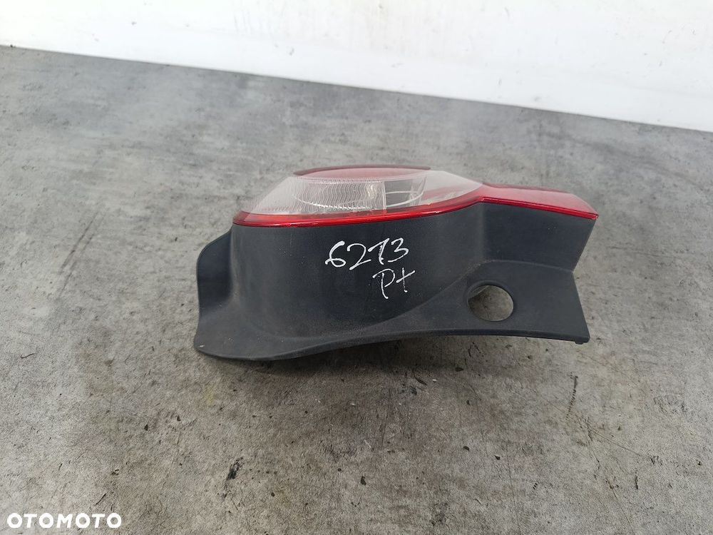 LAMPA TYLNA PRAWA RENAULT MODUS - 5