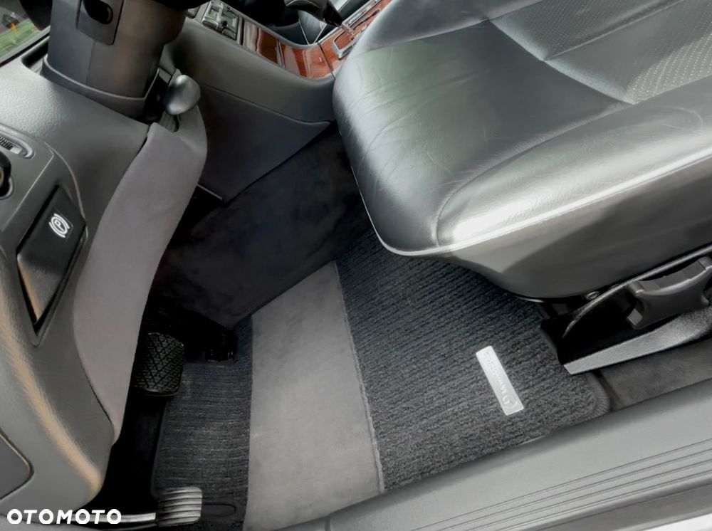 Mercedes-Benz Klasa E 320 T CDI Avantgarde - 20
