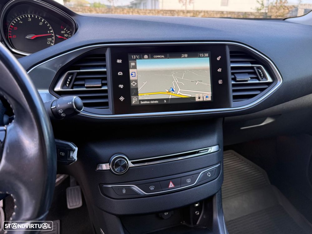 Peugeot 308 SW 1.6 BlueHDi Allure - 15