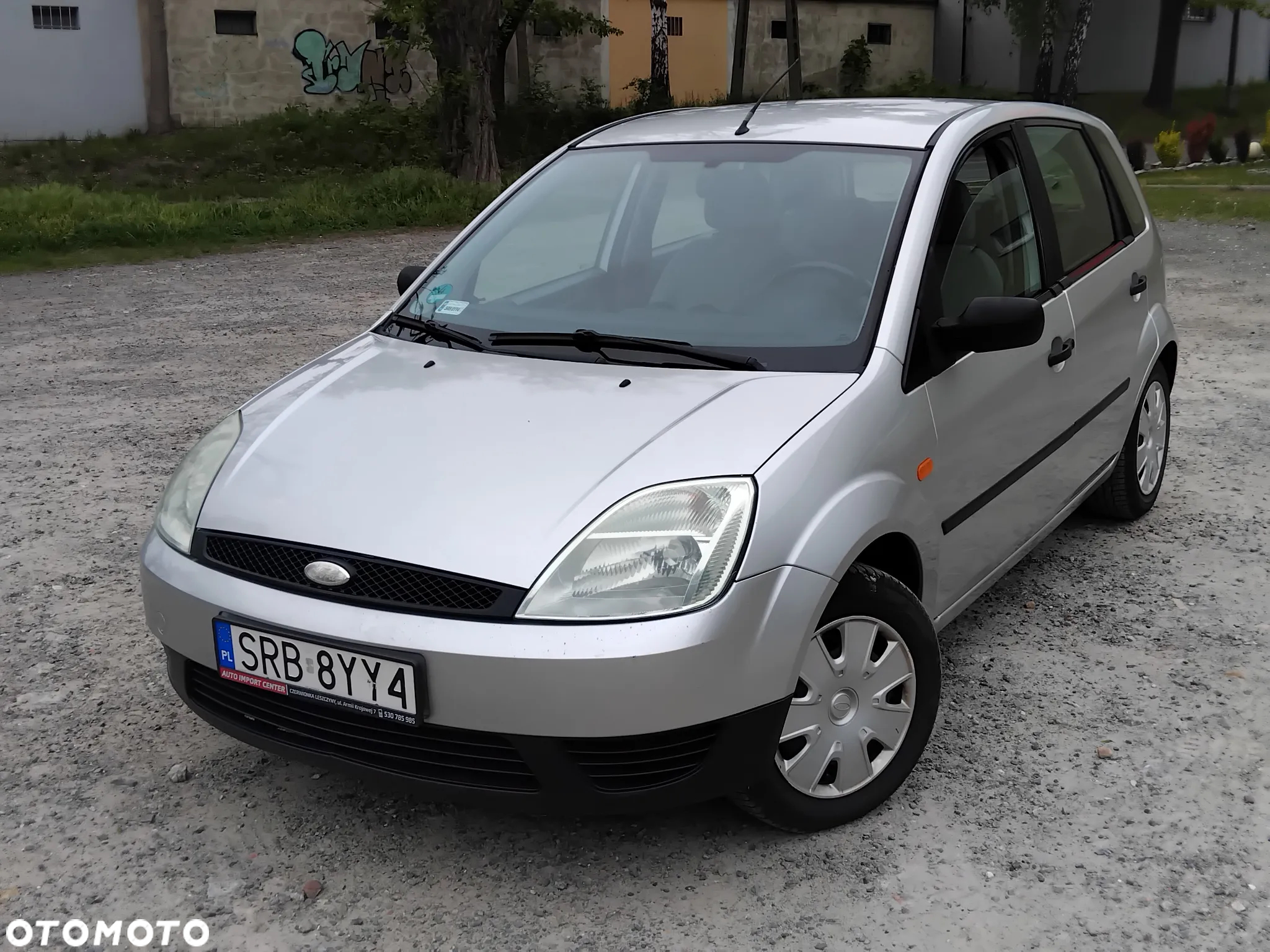 Ford Fiesta 1.4 Ambiente - 2