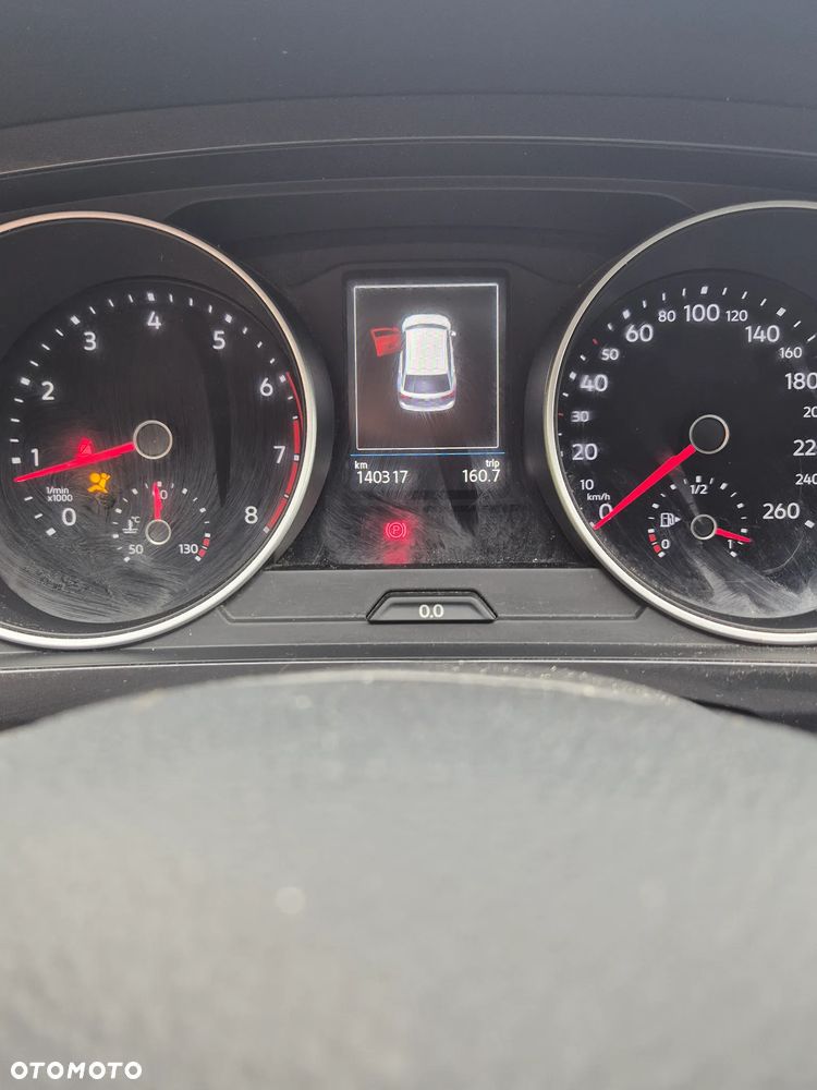 Volkswagen Tiguan - 24