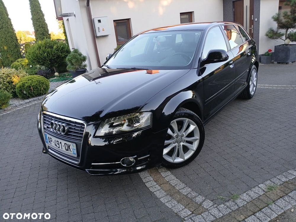 Audi A3 Sportback 1.6 TDI DPF S tronic S line Sportpaket - 7