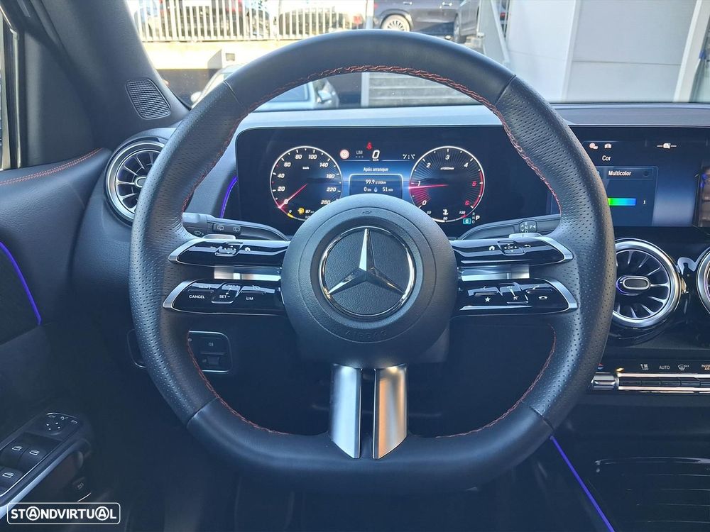 Mercedes-Benz GLB 180 d AMG Line - 23
