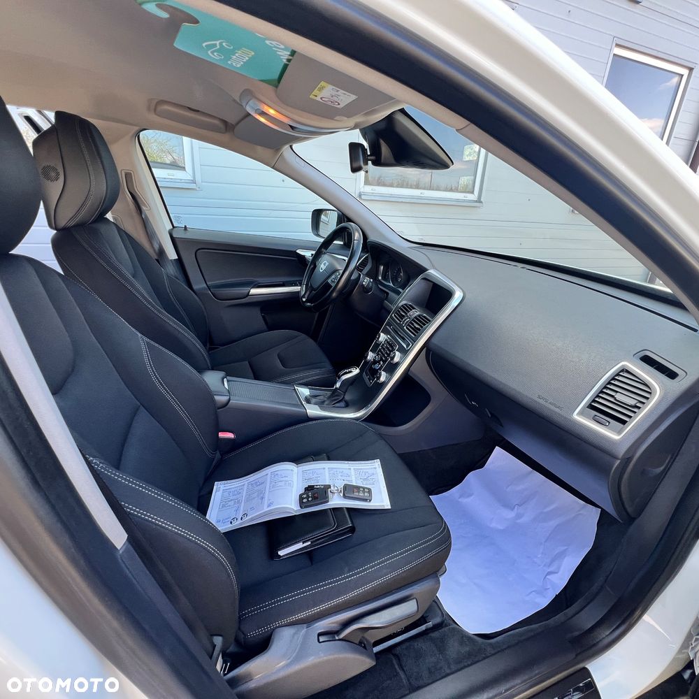 Volvo XC 60 D4 Geartronic Kinetic - 10