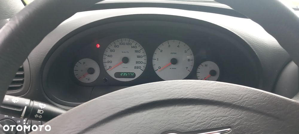 Chrysler Voyager 2.4 SE - 7