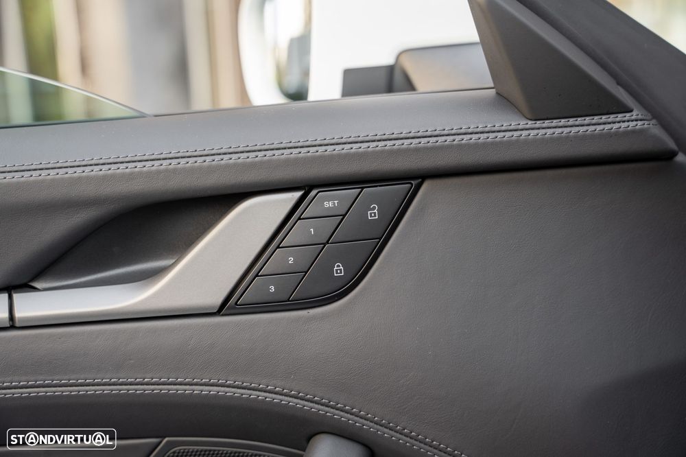 Porsche 911 (992) Carrera 4S PDK - 27