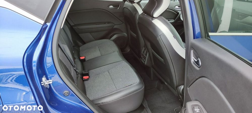 Renault Captur - 32