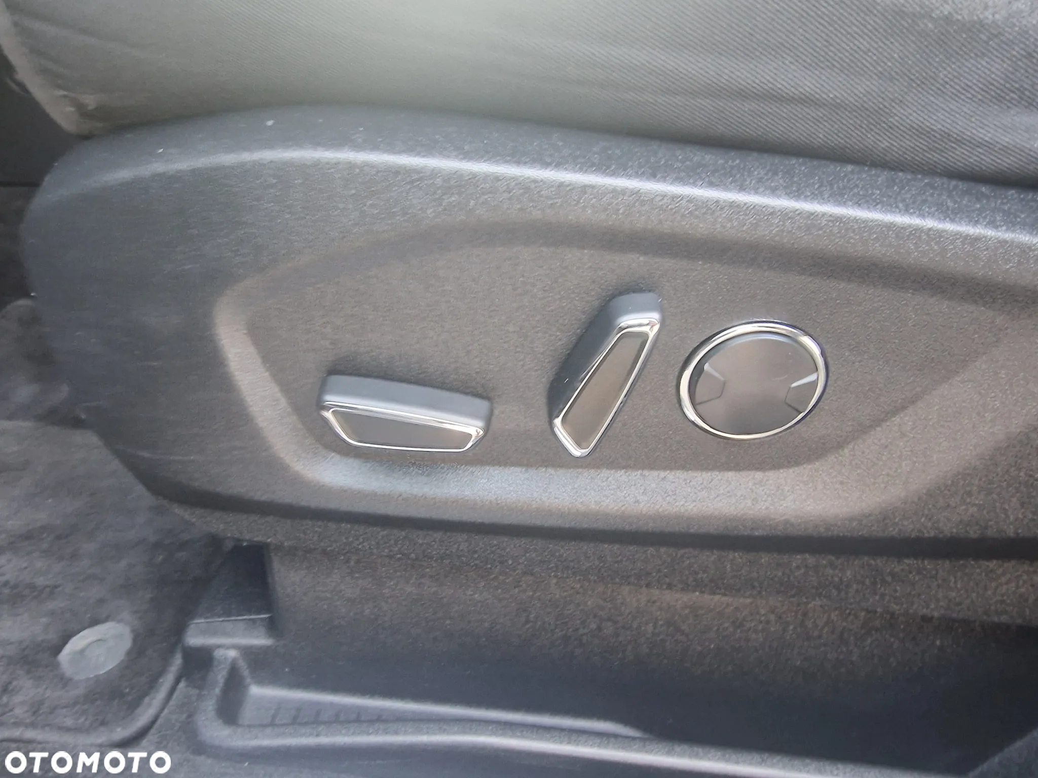 Ford Galaxy 2.0 TDCi Bi-Turbo Titanium PowerShift - 28