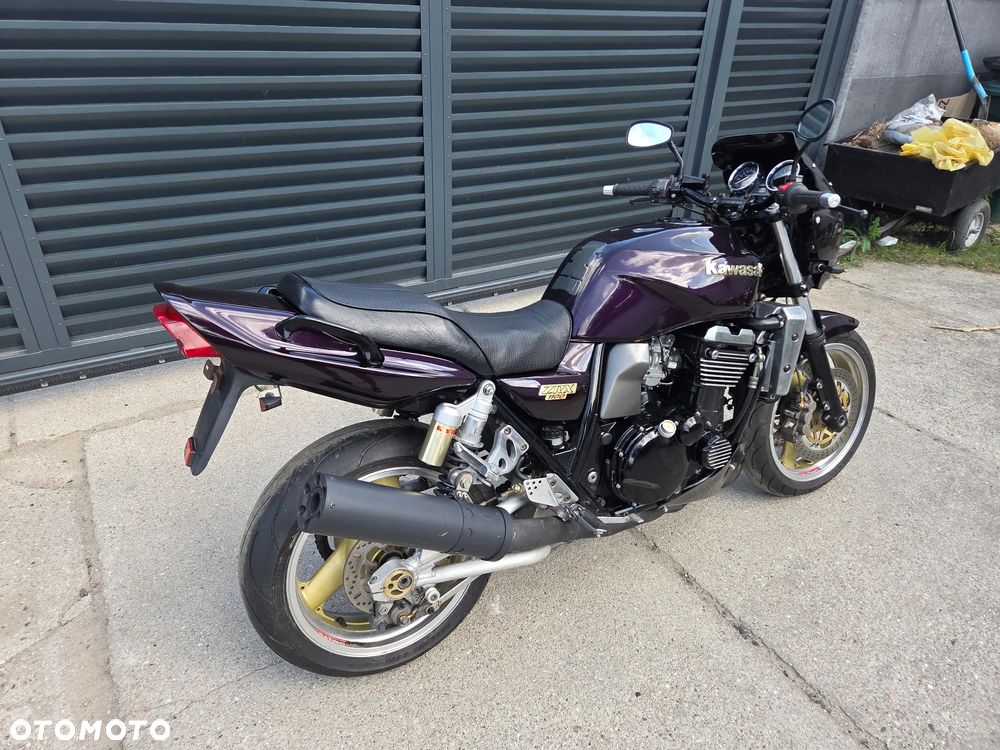Kawasaki ZRX - 4