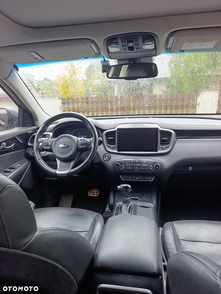 Kia Sorento - 2