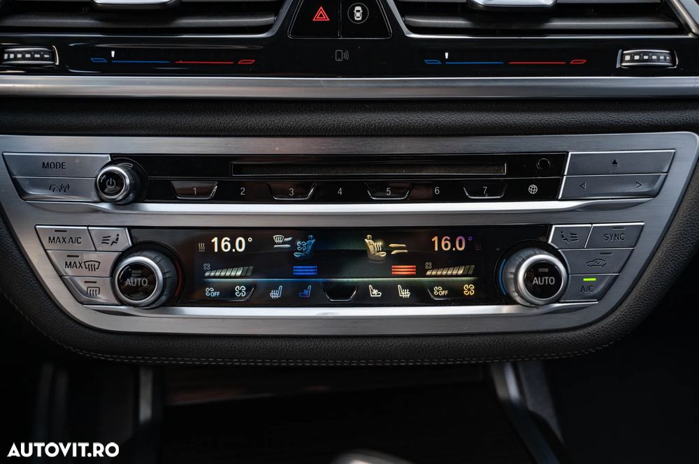 BMW Seria 7 740d xDrive - 25