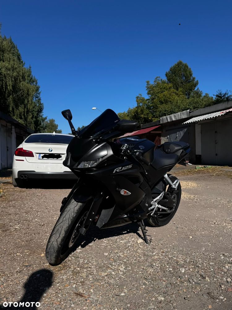 Yamaha YZF - 3