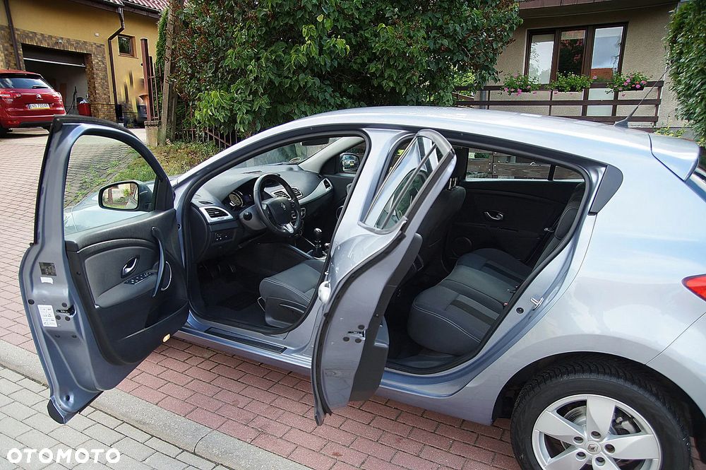 Renault Megane 1.6 16V 110 Dynamique - 15