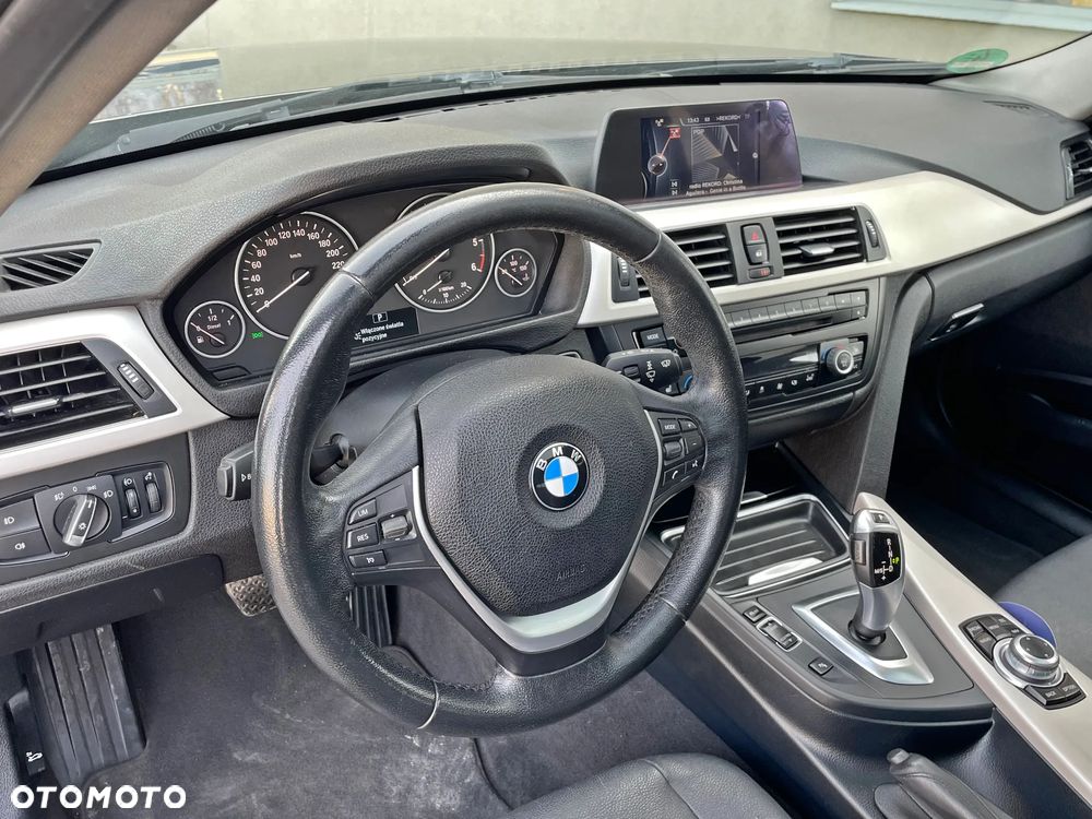 BMW Seria 3 320d Blue Performance Sport Line - 15