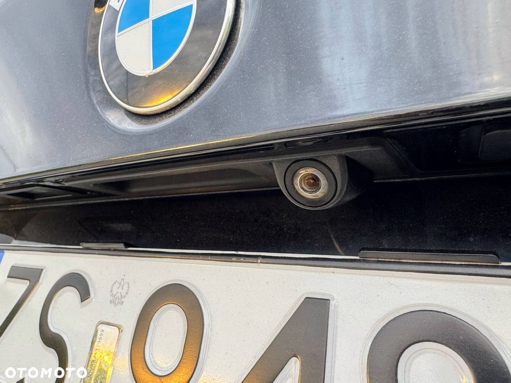 BMW Seria 3 318d Sport Line Shadow - 26