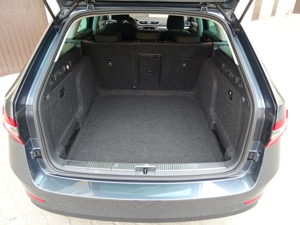 Skoda Superb 1.6 TDI GreenLine - 10