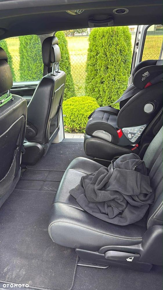 Dodge Grand Caravan - 20