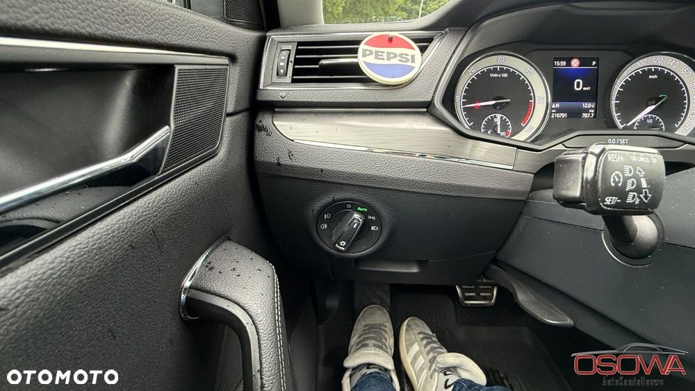 Skoda Superb 2.0 TDI SCR 4x4 Style DSG - 32
