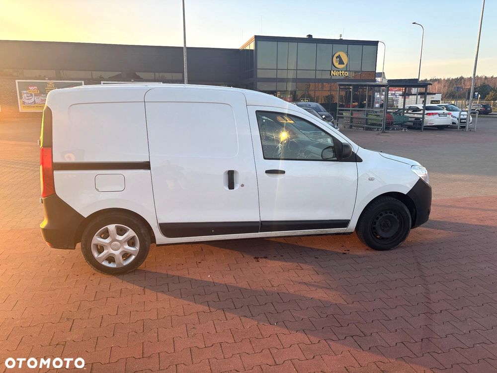 Dacia Dokker 1.6 SCe Access - 11
