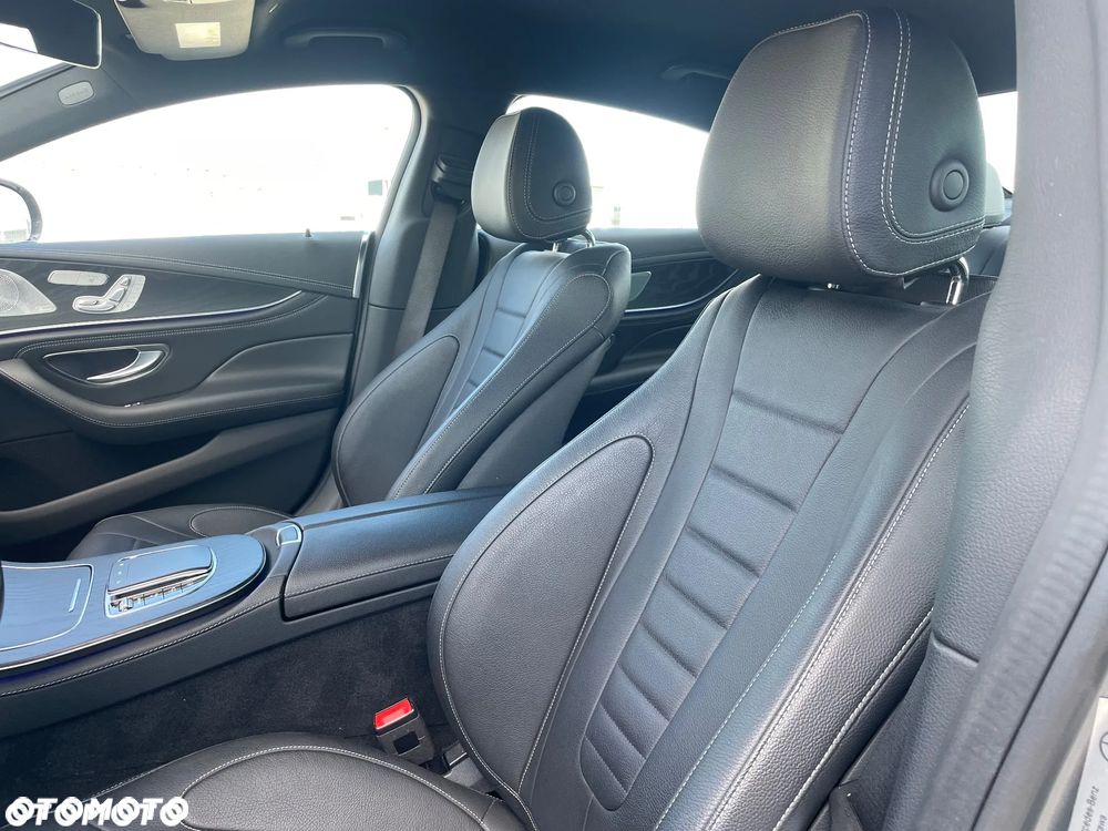 Mercedes-Benz CLS 300 d 4Matic 9G-TRONIC AMG Line - 22