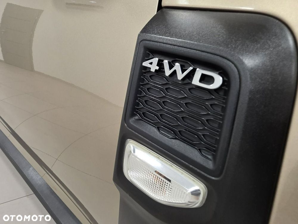Dacia Duster SCe 115 4x4 Laureate - 10